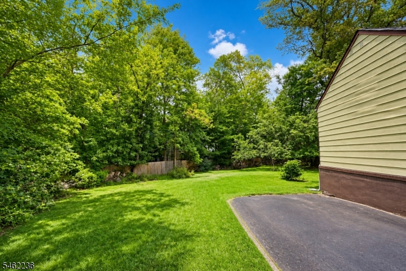 77 Independence Drive Roselle NJ 07203