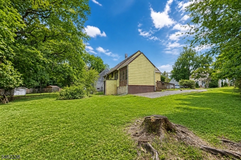 77 Independence Drive Roselle NJ 07203
