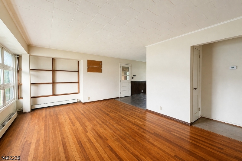 77 Independence Drive Roselle NJ 07203
