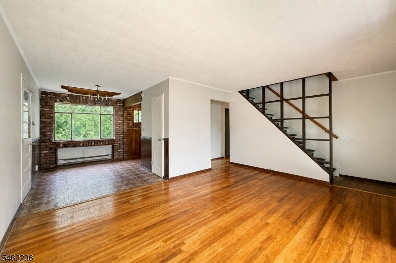 77 Independence Drive Roselle NJ 07203