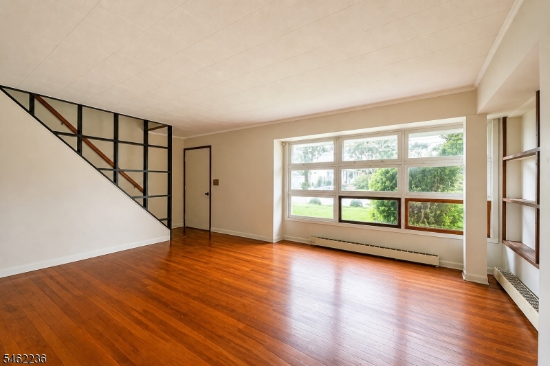 77 Independence Drive Roselle NJ 07203