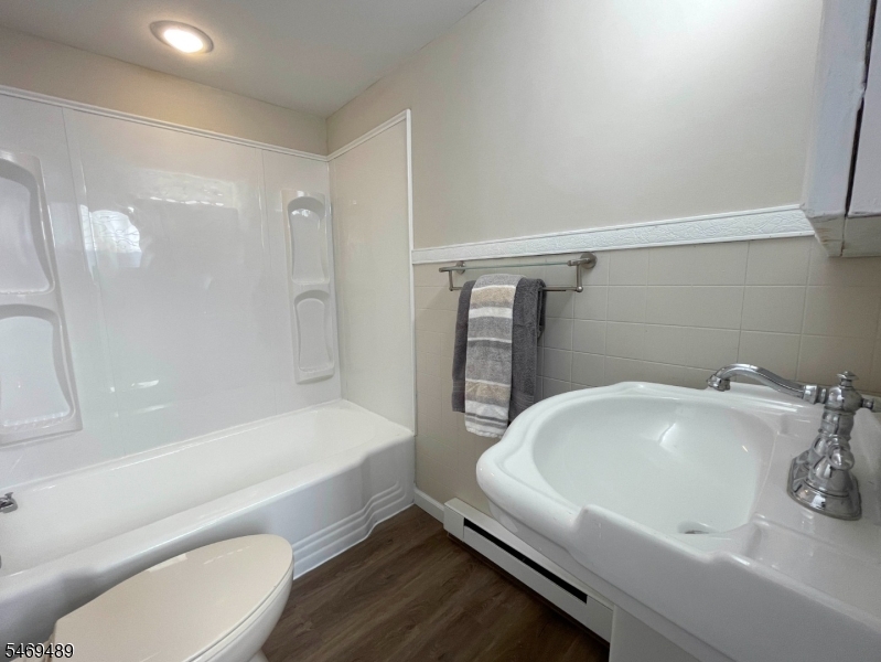 66 New York Avenue Jefferson NJ 07849
