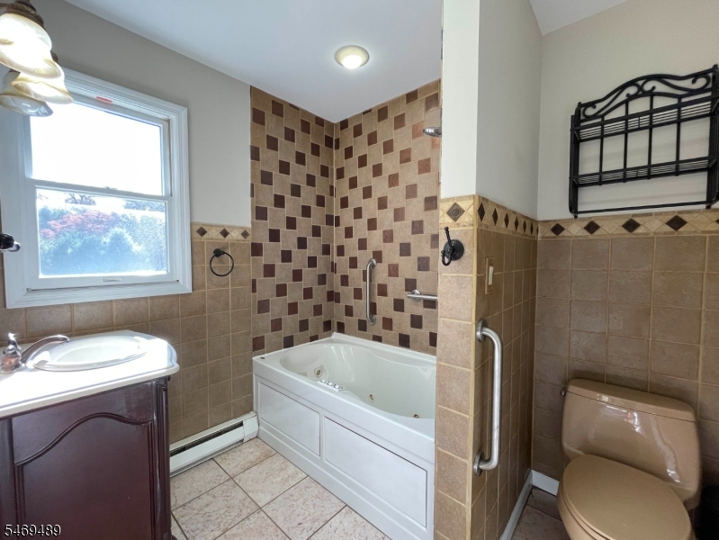 66 New York Avenue Jefferson NJ 07849