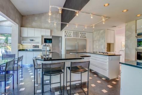 46 Calvert Avenue West Edison NJ 08820