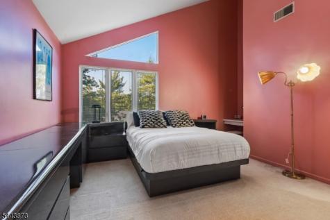 46 Calvert Avenue West Edison NJ 08820
