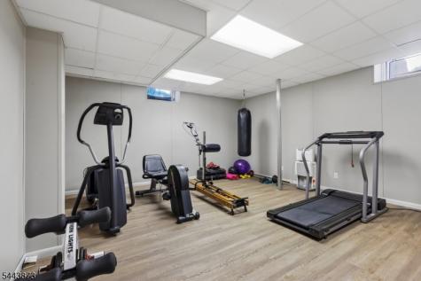 46 Calvert Avenue West Edison NJ 08820