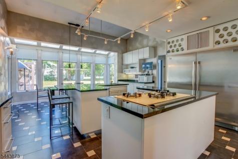 46 Calvert Avenue West Edison NJ 08820