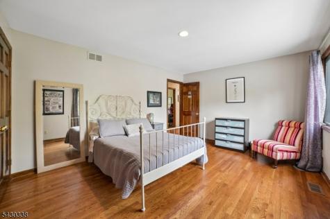 11 Hawthorne Court Morris NJ 07960