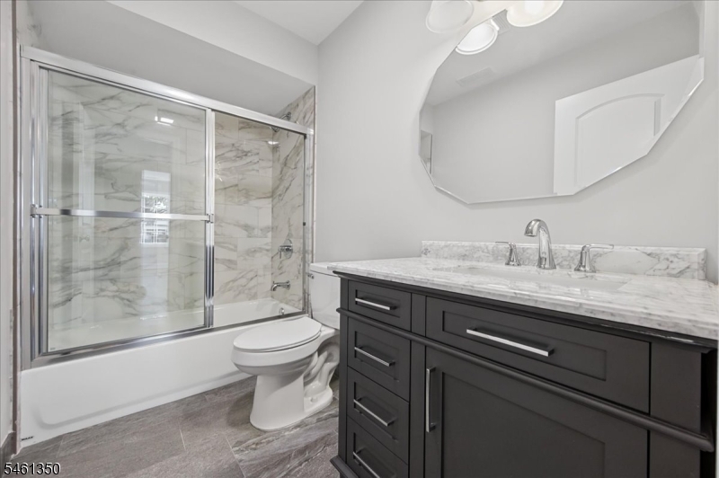 17 Londonderry Drive Raritan NJ 08822