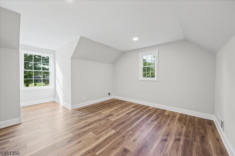 17 Londonderry Drive Raritan NJ 08822