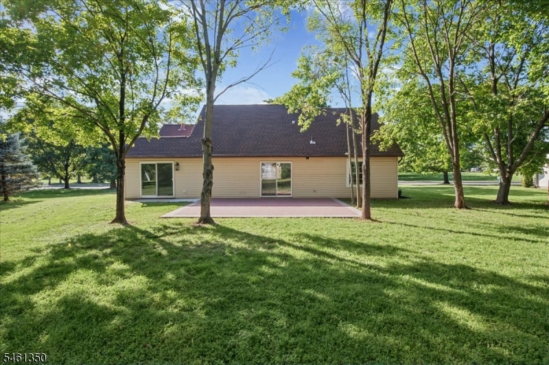 17 Londonderry Drive Raritan NJ 08822