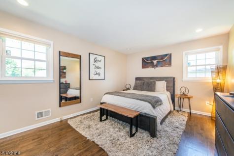3 Knoll Road Fairfield NJ 07004