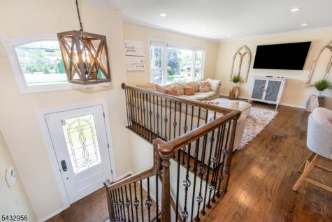 3 Knoll Road Fairfield NJ 07004