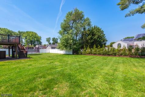 3 Knoll Road Fairfield NJ 07004