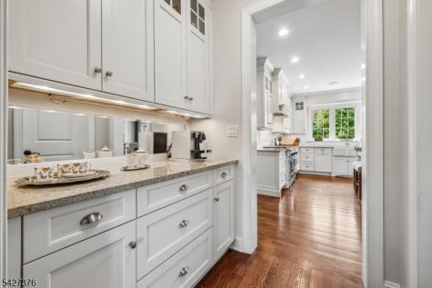 4 Canfield Terrace Morris NJ 07960