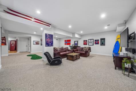 4 Canfield Terrace Morris NJ 07960