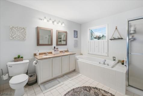 45 La Costa Drive Clinton NJ 08801