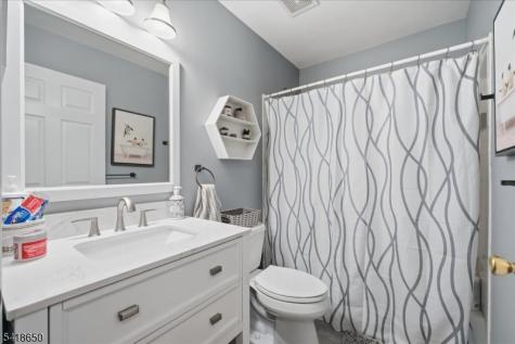 45 La Costa Drive Clinton NJ 08801