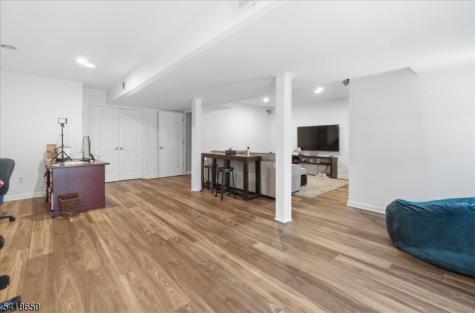 45 La Costa Drive Clinton NJ 08801