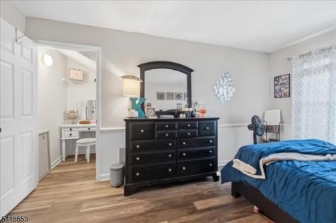 45 La Costa Drive Clinton NJ 08801