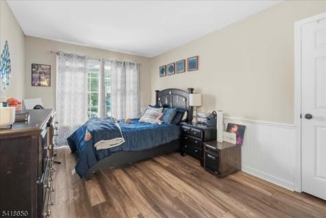 45 La Costa Drive Clinton NJ 08801