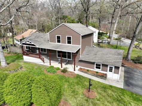 10 Hillside Road Ringwood NJ 07456