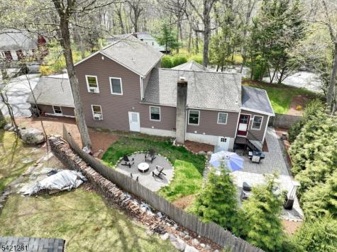 10 Hillside Road Ringwood NJ 07456