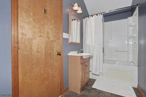 10 Hillside Road Ringwood NJ 07456