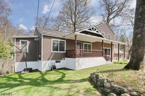10 Hillside Road Ringwood NJ 07456