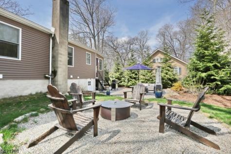 10 Hillside Road Ringwood NJ 07456