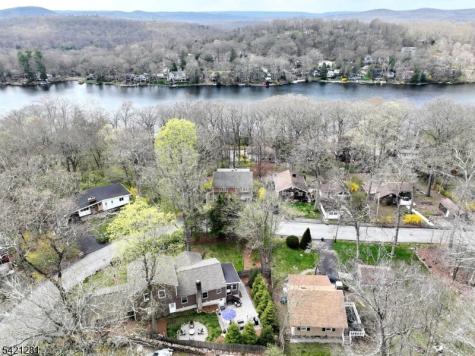 10 Hillside Road Ringwood NJ 07456