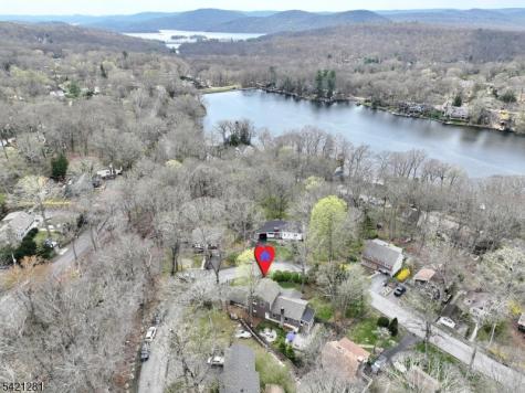 10 Hillside Road Ringwood NJ 07456