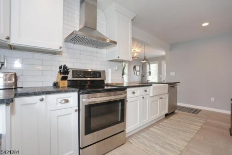 10 Hillside Road Ringwood NJ 07456