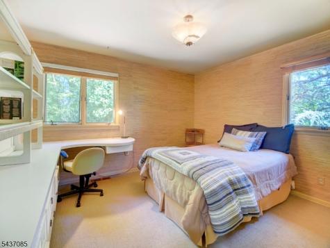 943 Sunset Ridge Bridgewater NJ 08807