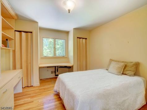 943 Sunset Ridge Bridgewater NJ 08807