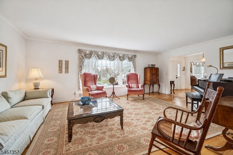 10 Warwick Road Morris NJ 07960
