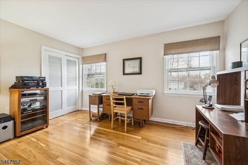 10 Warwick Road Morris NJ 07960