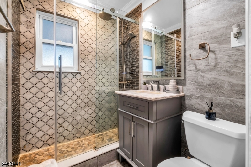41 Heather Lane Roselle NJ 07203