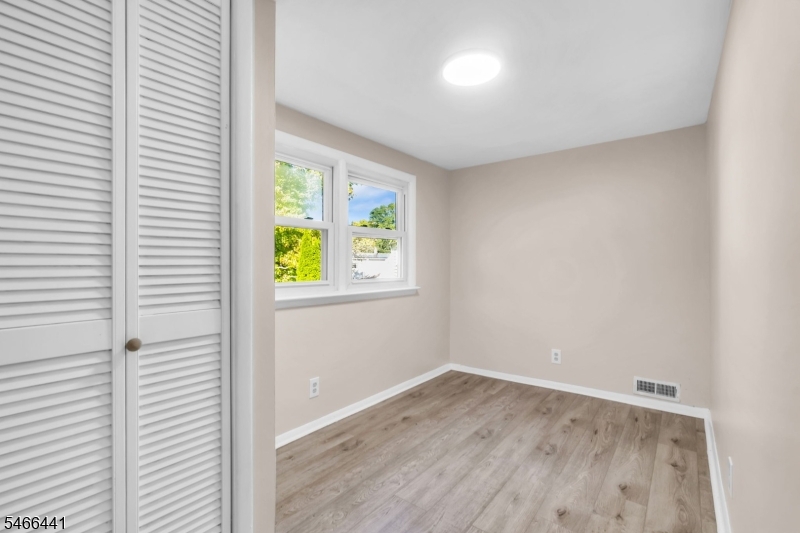 41 Heather Lane Roselle NJ 07203