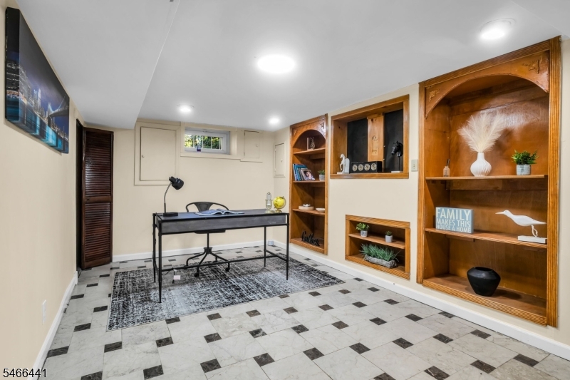 41 Heather Lane Roselle NJ 07203