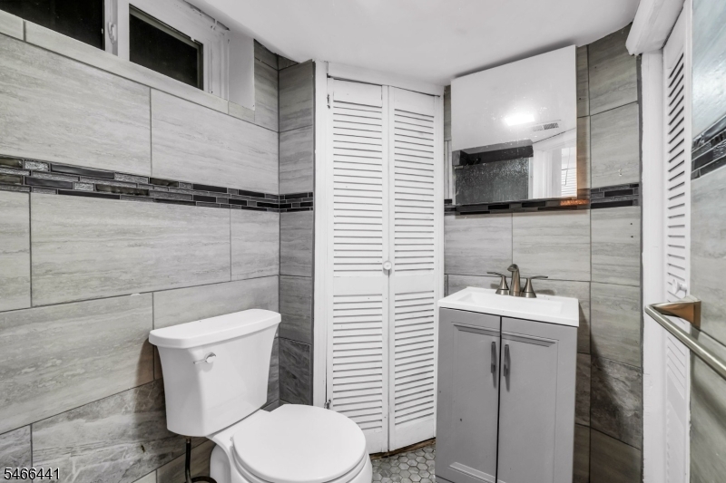 41 Heather Lane Roselle NJ 07203