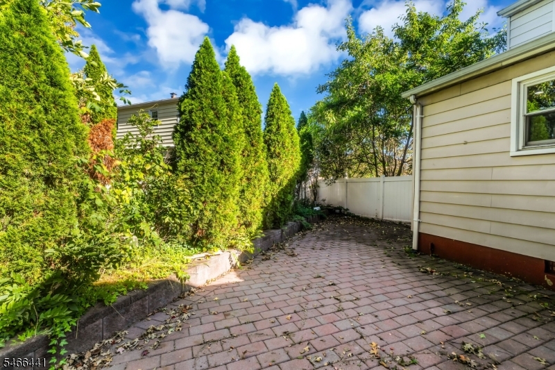 41 Heather Lane Roselle NJ 07203