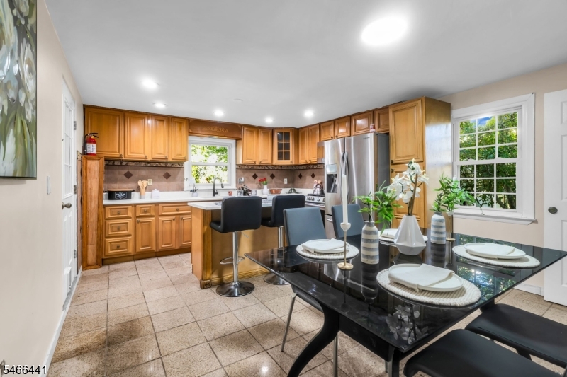41 Heather Lane Roselle NJ 07203