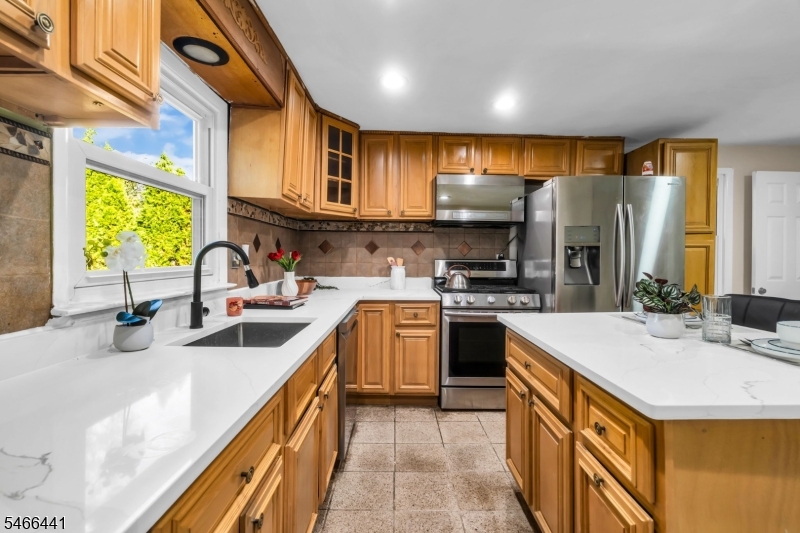 41 Heather Lane Roselle NJ 07203