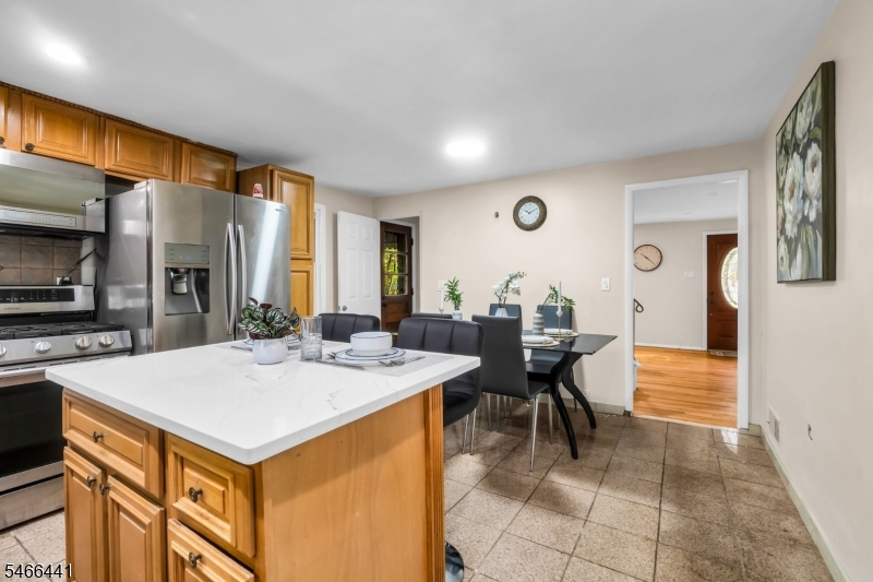 41 Heather Lane Roselle NJ 07203