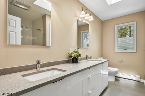 5 Gianna Court Randolph NJ 07869