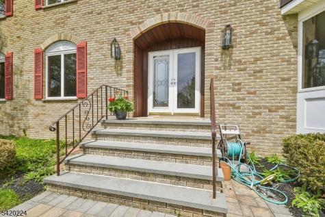 5 Gianna Court Randolph NJ 07869