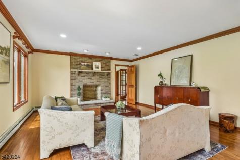5 Gianna Court Randolph NJ 07869