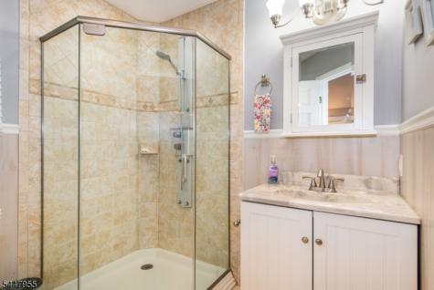 42 Otsego Road Verona NJ 07044