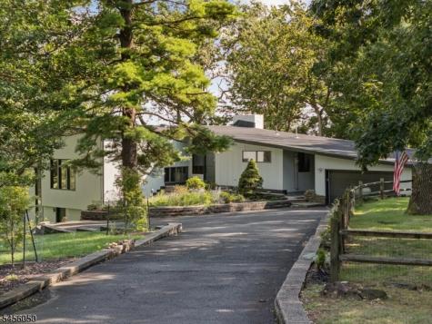 26 Skyline Drive Watchung NJ 07069